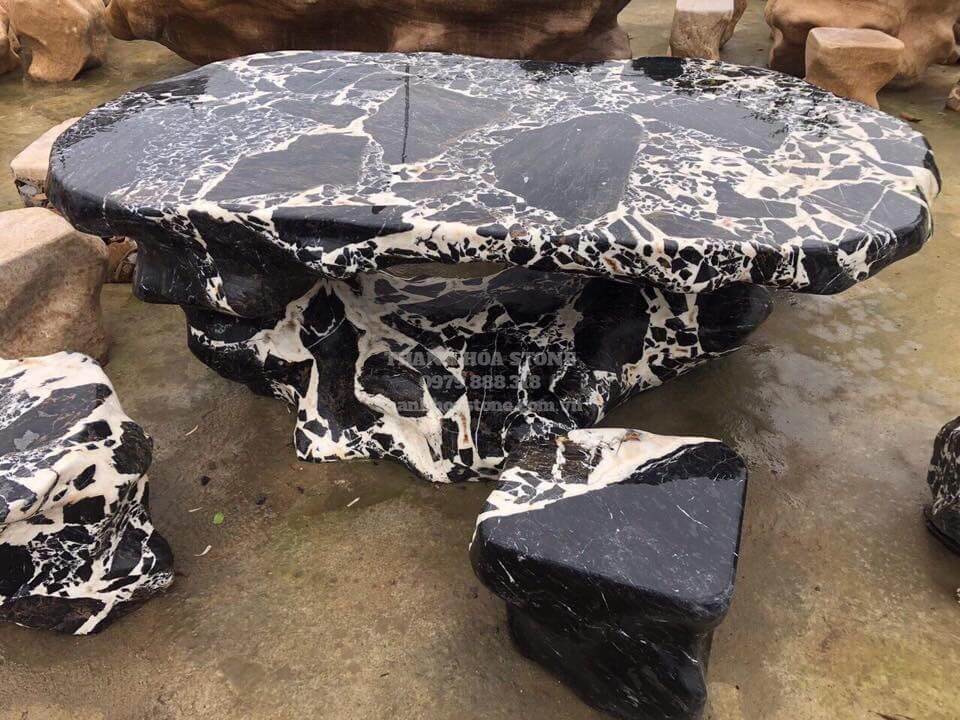 bộ bàn ghế đá tự nhiên màu da báo kích thước 130-90-60