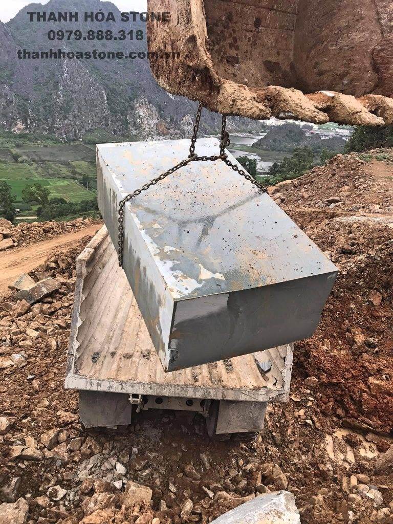 Mỏ khai thác đá xanh Thanh Hóa tại Yên Định